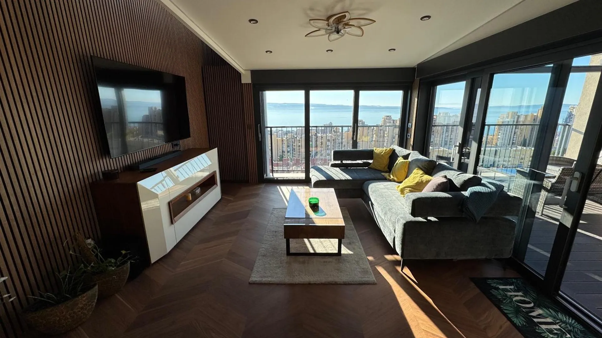 Apartmán Magic View Luxury Penthouse With Jacuzzi And Sea View Split 0*,  Chorvatsko