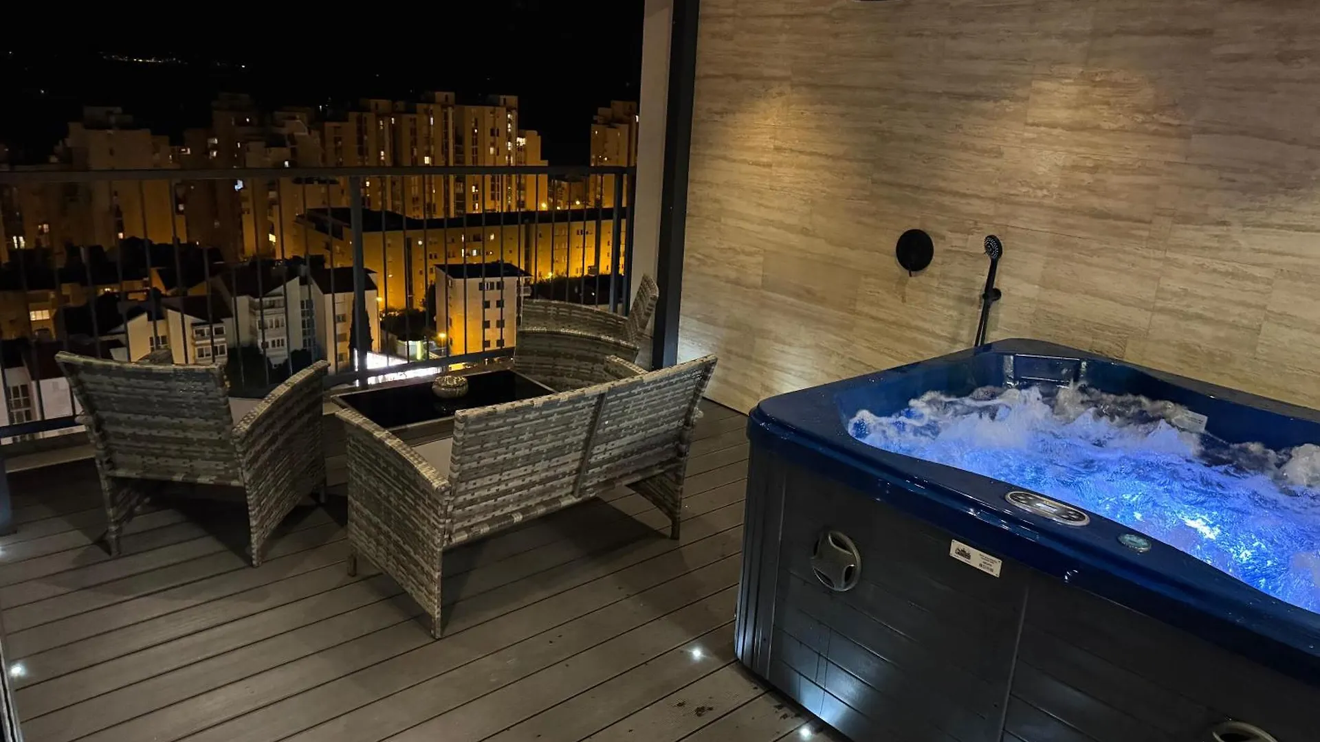 Magic View Luxury Penthouse With Jacuzzi And Sea View Apartment Split